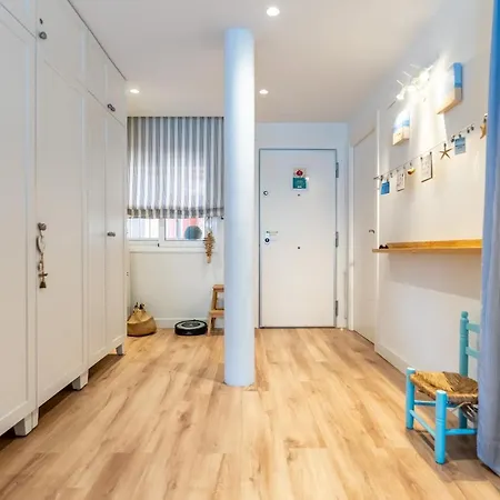 Vilamar: Apartamento Renovado Delante Del Mar