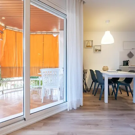 Vilamar: Apartamento Renovado Delante Del Mar Apartment