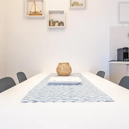 Vilamar: Apartamento Renovado Delante Del Mar Apartment
