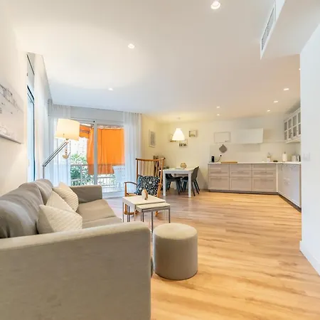 Apartment Vilamar: Apartamento Renovado Delante Del Mar