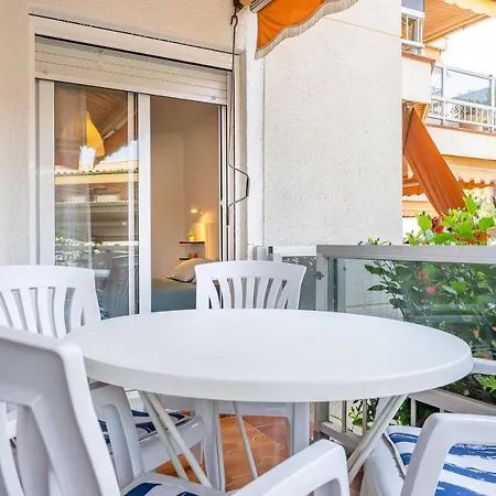 Vilamar: Apartamento Renovado Delante Del Mar * Cambrils